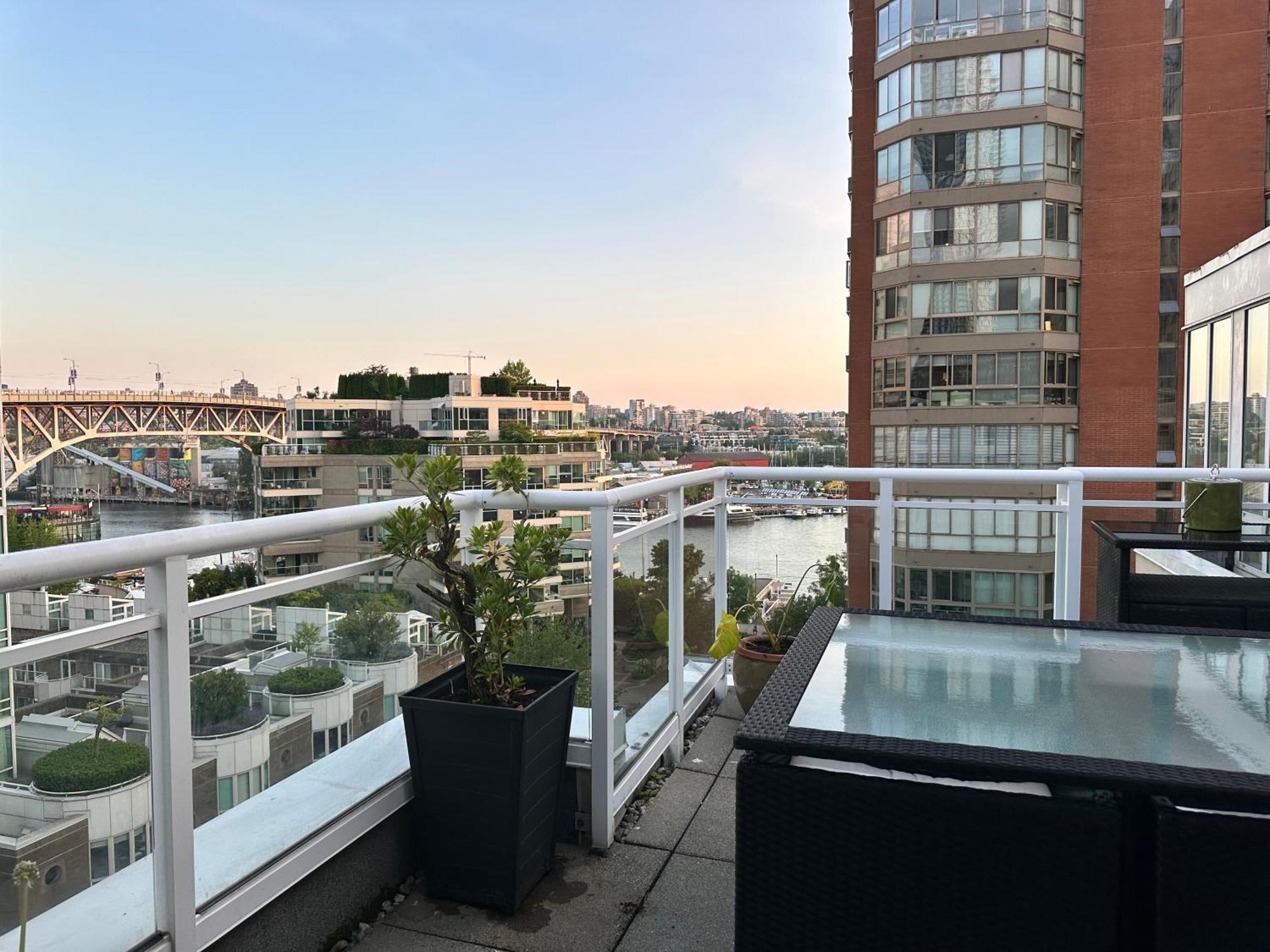 Penthouses Of Beach Ave Vancouver Ngoại thất bức ảnh