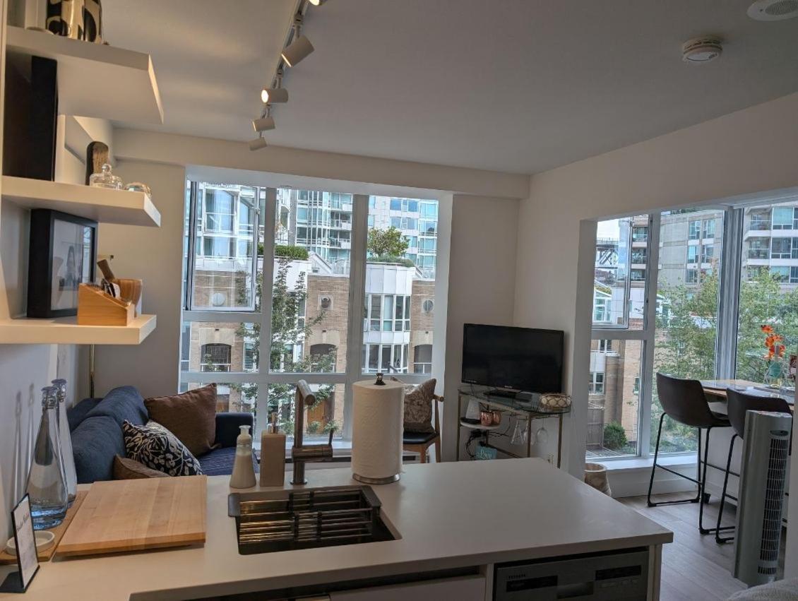 Penthouses Of Beach Ave Vancouver Ngoại thất bức ảnh